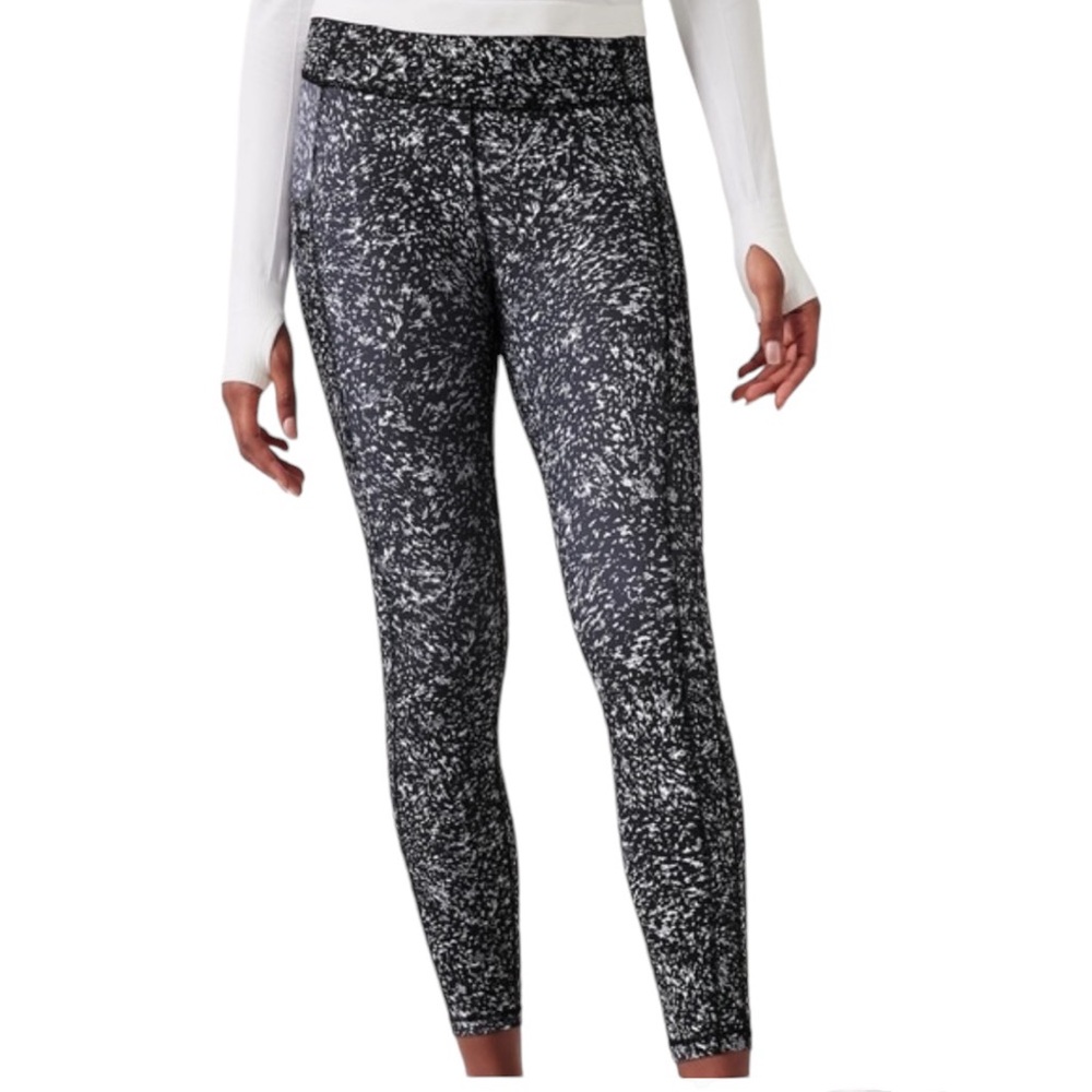 ATHLETA:  Ultimate Stash 7/8 Tight / Leggings - Size 1X
